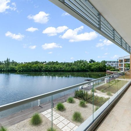 ONE Canal Point George Town Exterior foto