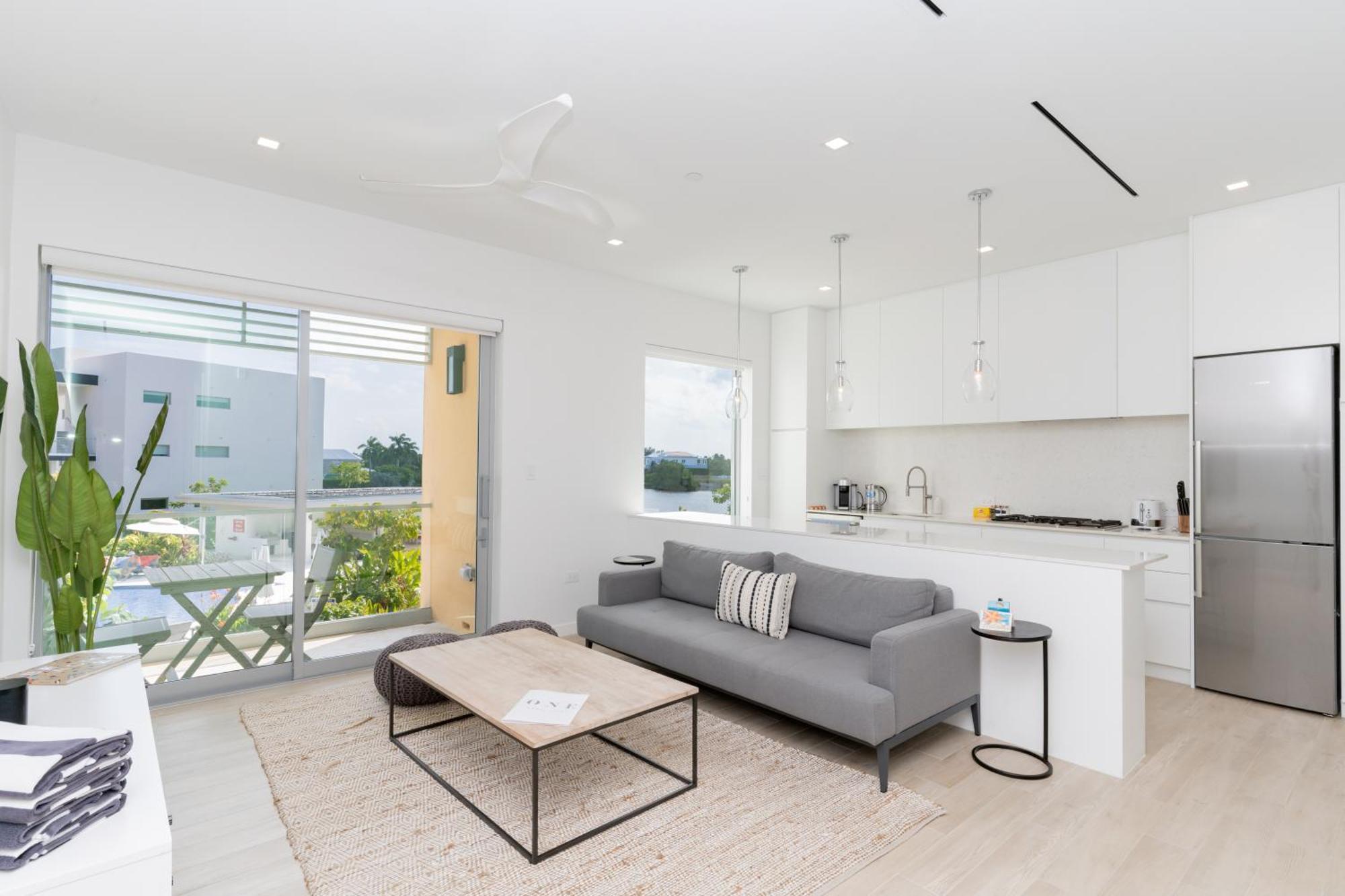 ONE Canal Point George Town Exterior foto